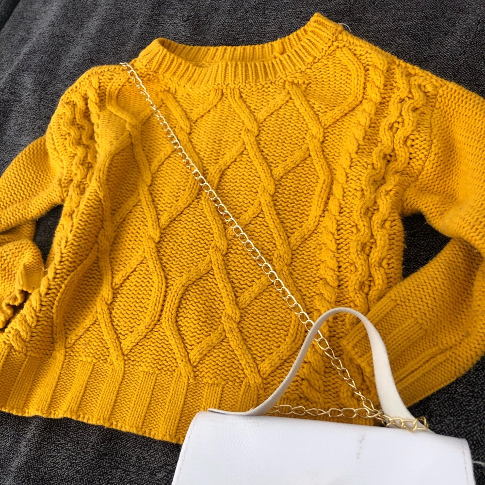 Mustard kids sweater ❌